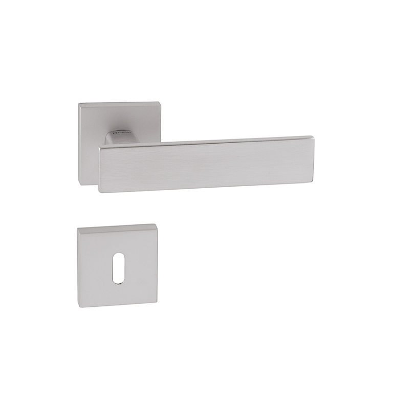 Türgriff TUPAI LINHA 2 - HR 2730Q - Chrom geschliffen Türgriff TUPAI LINHA 2 - HR 2730Q - Chrom geschliffen